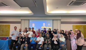 Bengkel 'Step into Micro-Credentials: Your First Move' yang telah disampaikan oleh Dr. Daing Mohamad Nafiz Daing Idris, Timbalan Pengarah PSPE pada 10 September 2024 bertempat di Dewan Bankuet Canseleri UMPSA Kampus Gambang